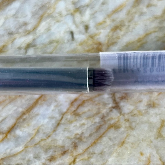 IT Cosmetics Dual Ended Eyeshadow Brush - Picture 4 of 5